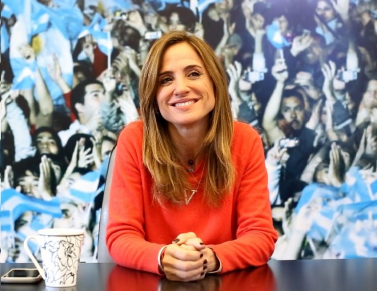 Tolosa Paz renuncia a su cargo para dedicarse de lleno a la campaña