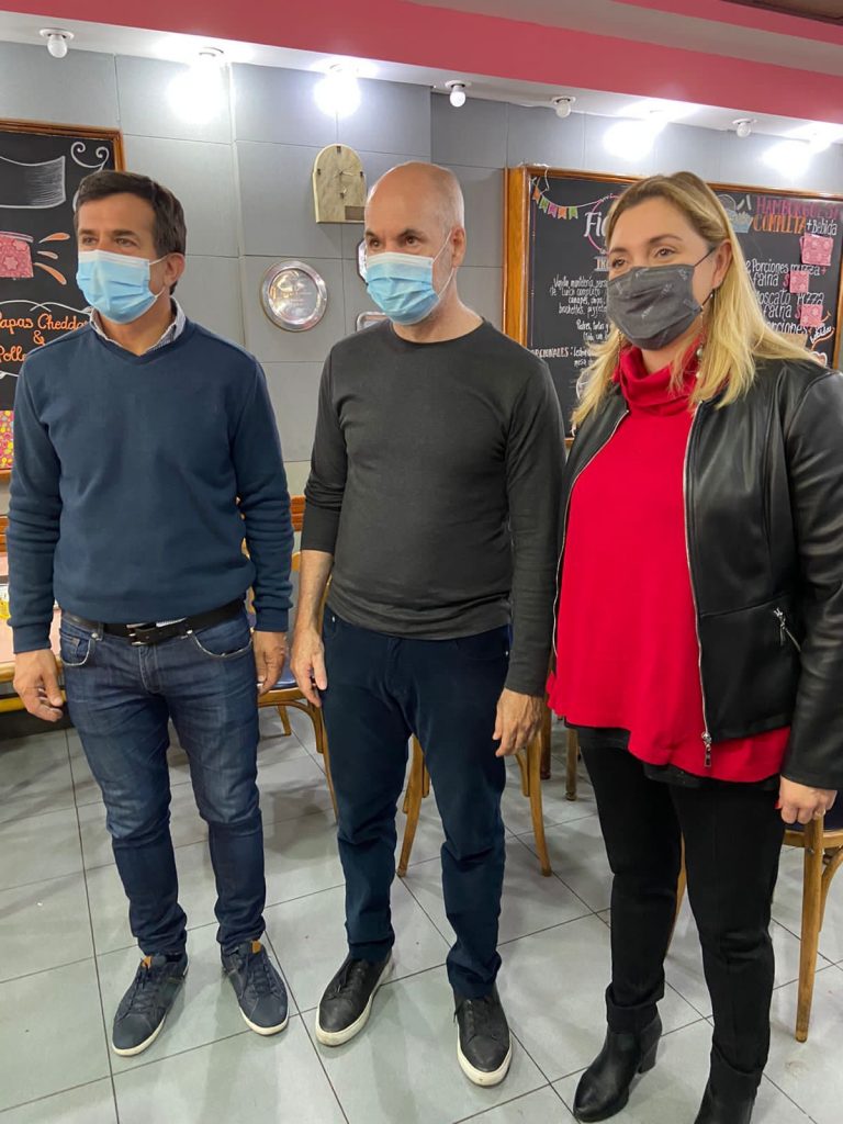 Ahumada recorrió el centro de Merlo con Rodríguez Larreta