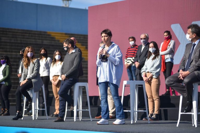 Mayra Mendoza presentó los precandidatos a concejales junto a Kicillof, Massa y Tolosa Paz