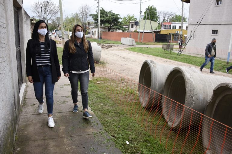 Correa, en las obras del barrio San Antonio: “Vecinos de más de 50 me decían que no lo podían creer”