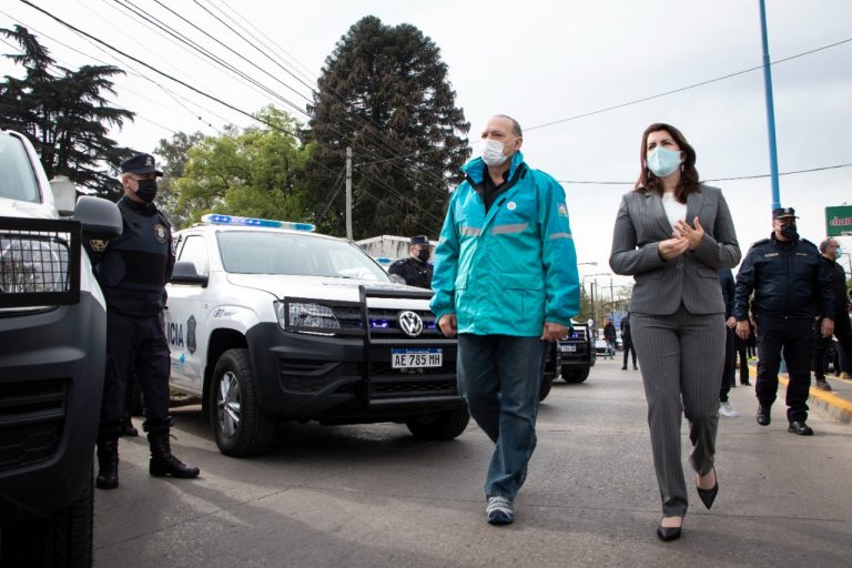 Mariel Fernández y Sergio Berni presentaron 37 nuevos móviles policiales