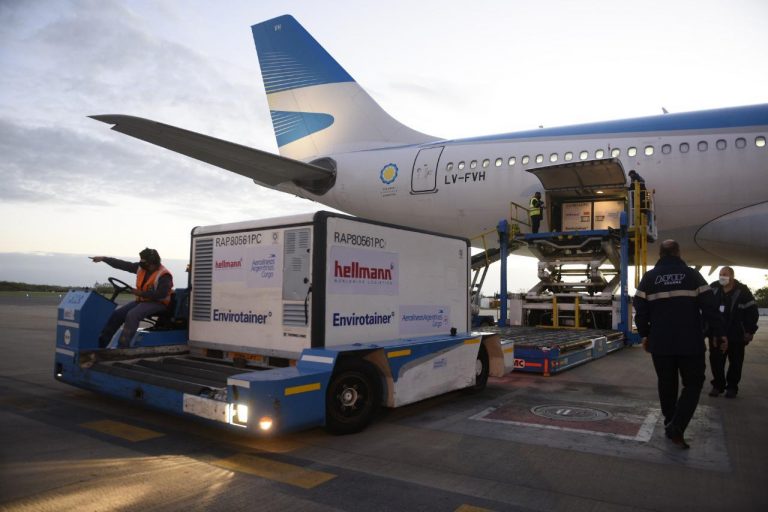 Argentina superó los 65,6 millones de vacunas tras la llegada de un nuevo lote de Sinopharm