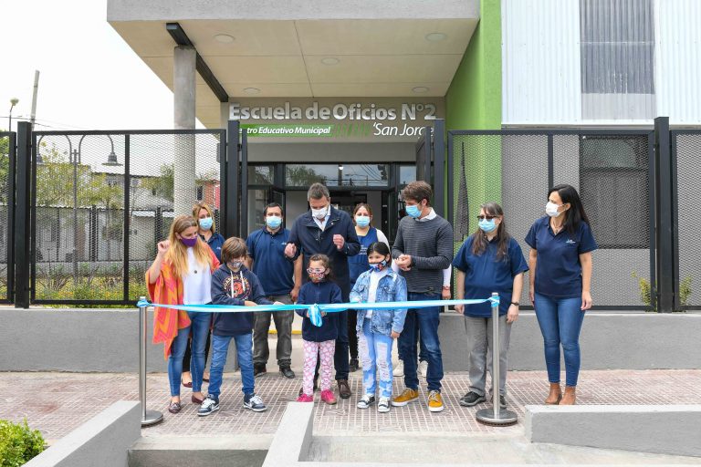 Massa y Andreotti inauguraron Escuela de Oficios en Virreyes Oeste