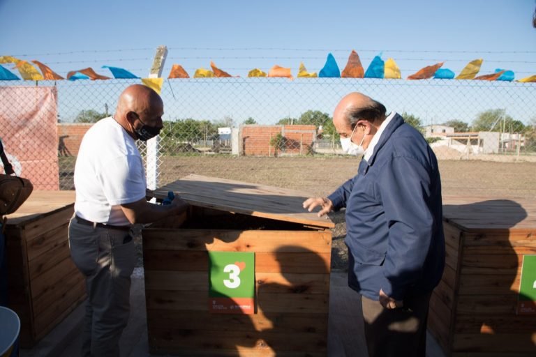 Nuevo Ecopunto en el barrio Lealtad en Puerto Argentino