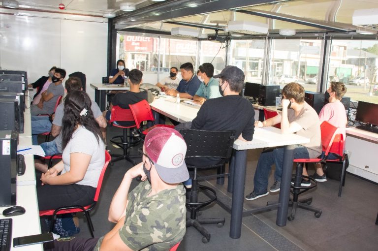 Comenzaron los cursos de la UTN