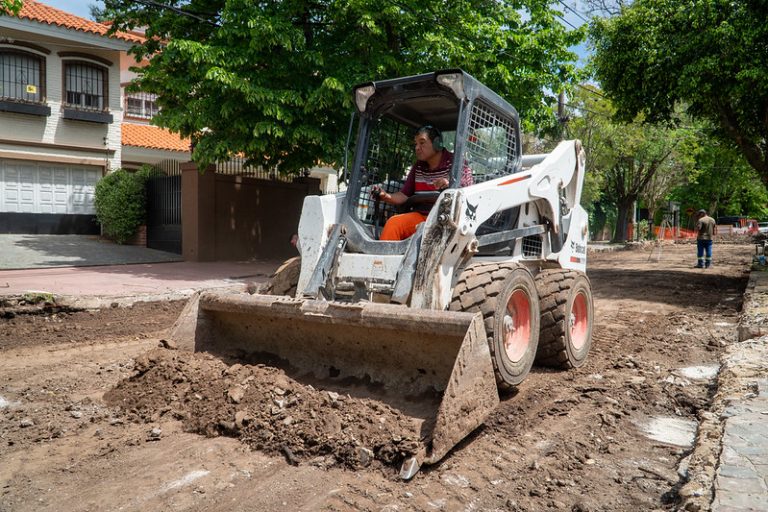 Renuevan pavimentos en Martínez