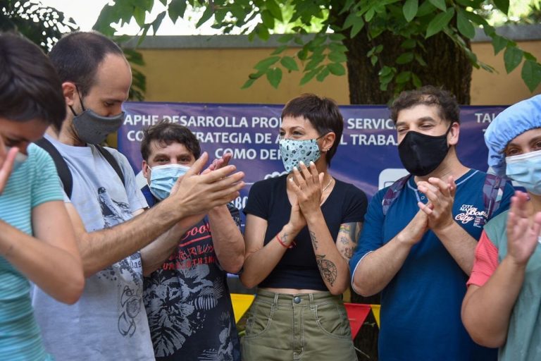 Entregan subsidio a la Asociación de Padres de Hijos Especiales de Bernal