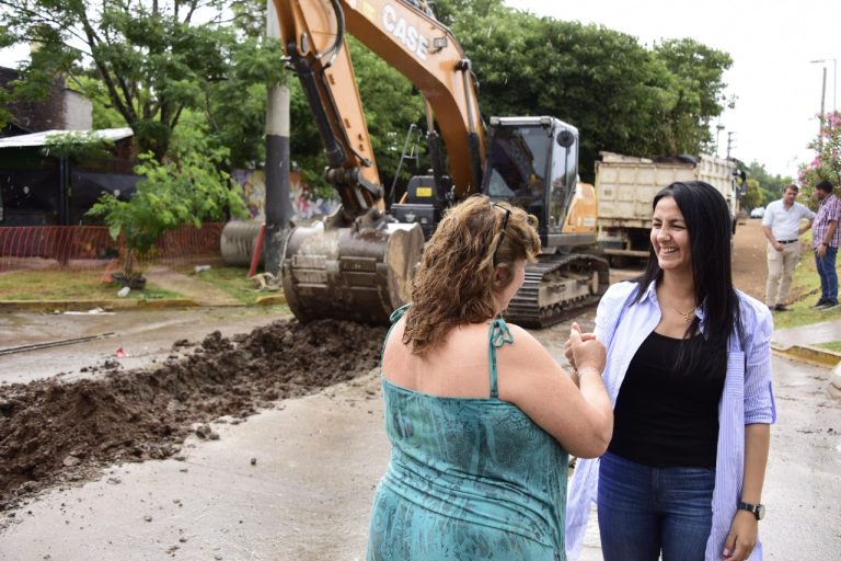 Correa visitó el inicio de una nueva obra en la ciudad de Villa de Mayo