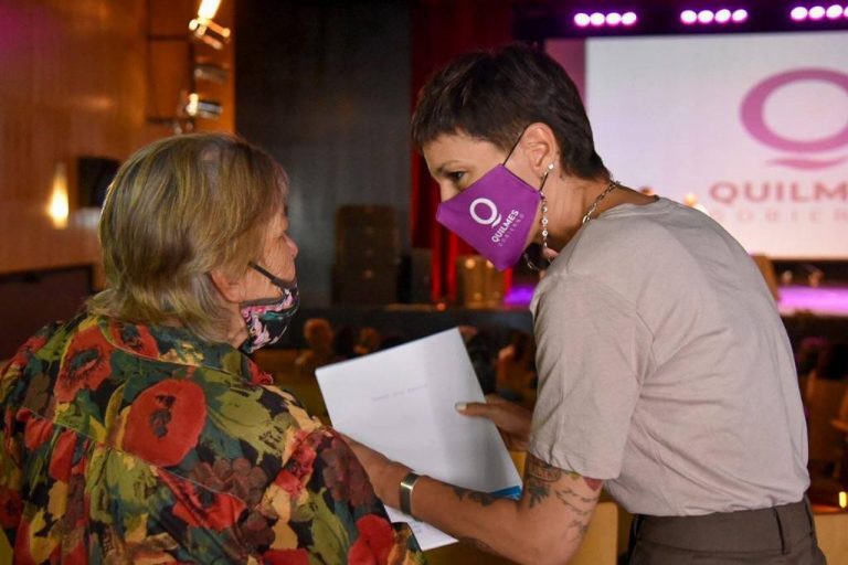 Entregaron escrituras para más de 200 familias de Quilmes