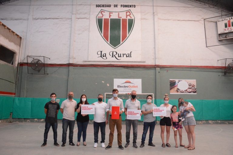 Morón entregó más fondos a instituciones de barrio para que puedan realizar reformas edilicias