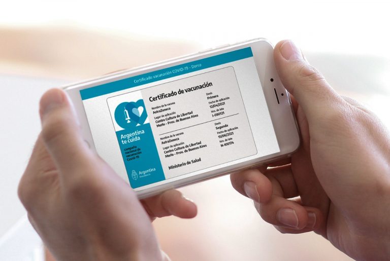 El certificado de vacunación se puede descargar desde la web Mi Argentina