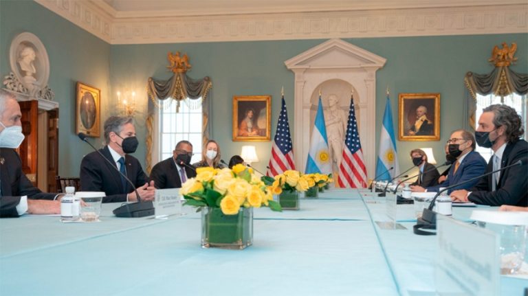 Cafiero se reunió con Blinken