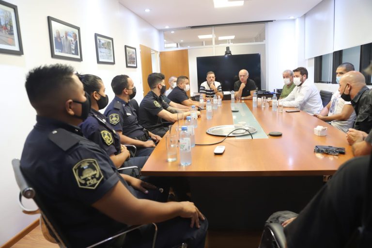 Grindetti reconoció a efectivos que salvaron la vida de un bebé en Lanús Oeste