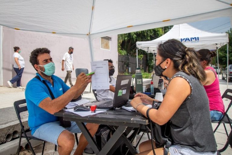 Quilmes Cerca sigue facilitando los trámites a los vecinos del distrito