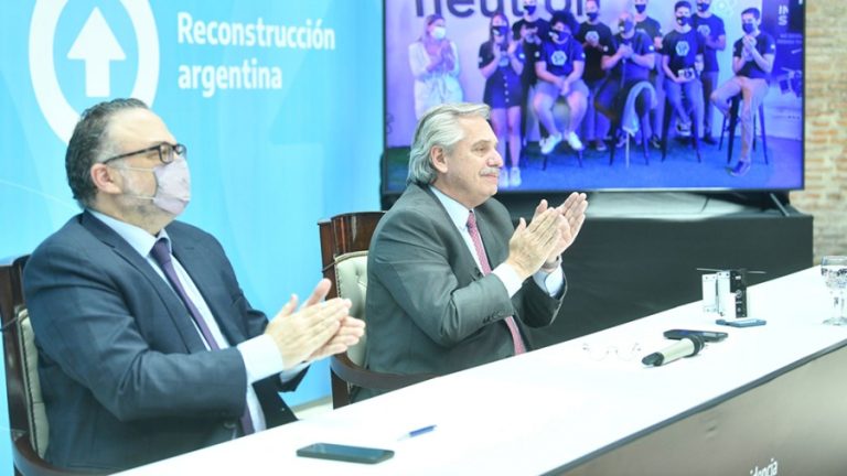 Alberto Fernández ponderó el lanzamiento del satélite General San Martín