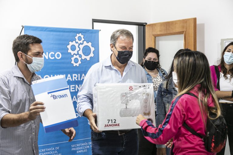 Entrega de maquinaria en Almirante Brown