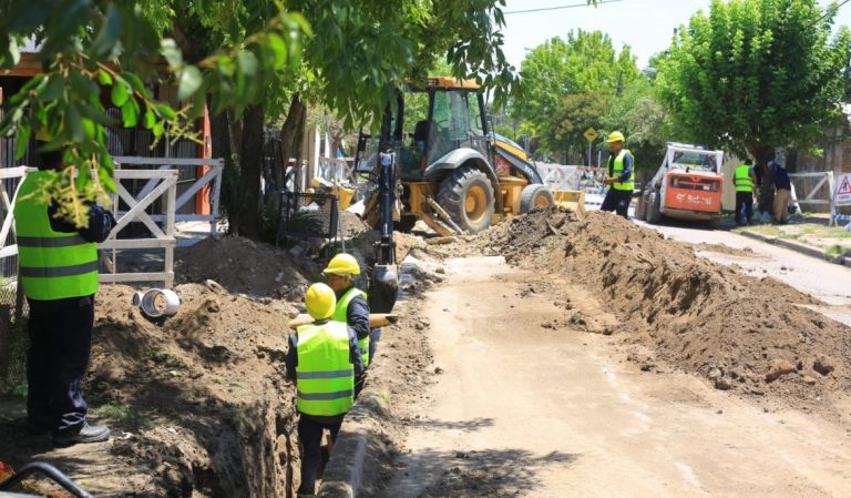 Avanza la red domiciliaria cloacal en El Jagüel
