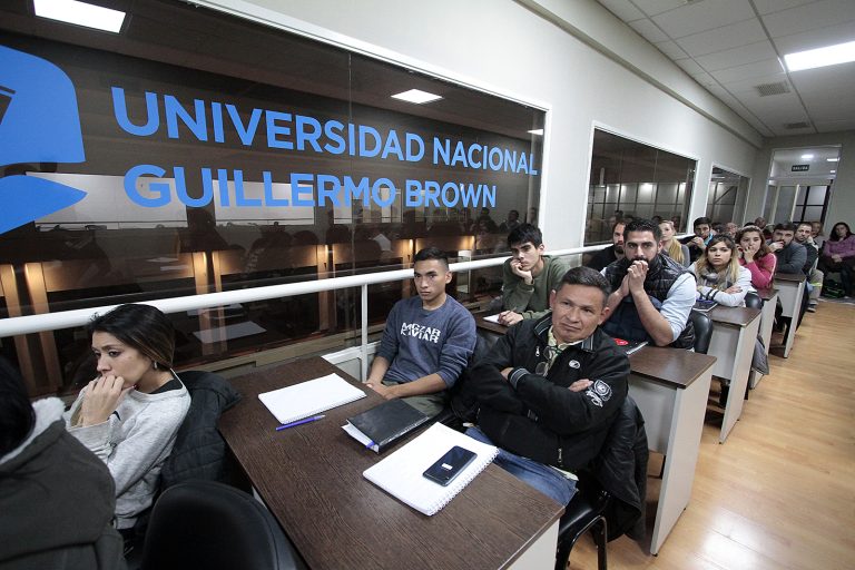 Abrió la inscripción para los cursos intensivos de idiomas en la UNAB