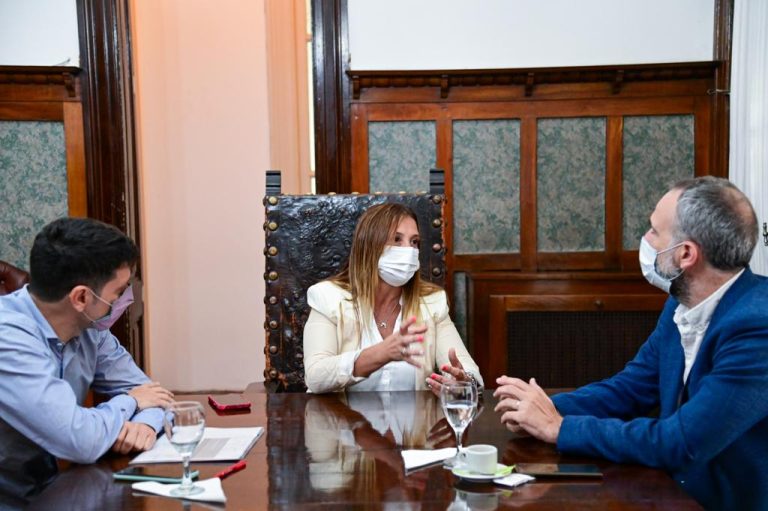 Karina Menéndez: “Es momento de trabajar para que los vecinos con condena se reinserten”