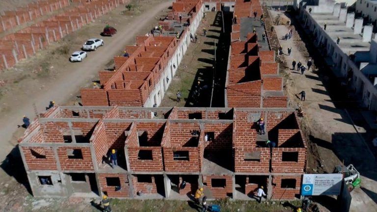 Llaman a licitación para construir 30 viviendas en Avellaneda