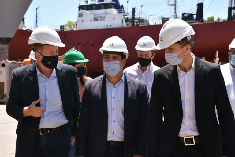 Ghi y Marinucci supervisaron la construcción de puentes modulares para el ferrocarril Sarmiento
