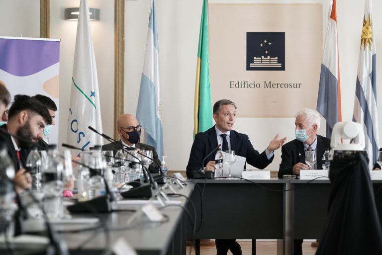 Convenio entre el Mercociudades en las universidades