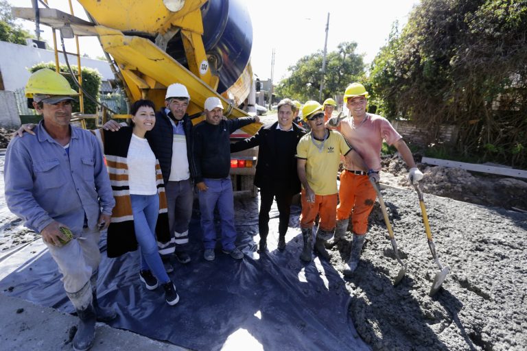 Kicillof, Nardini y Mendoza recorrieron obras en Quilmes