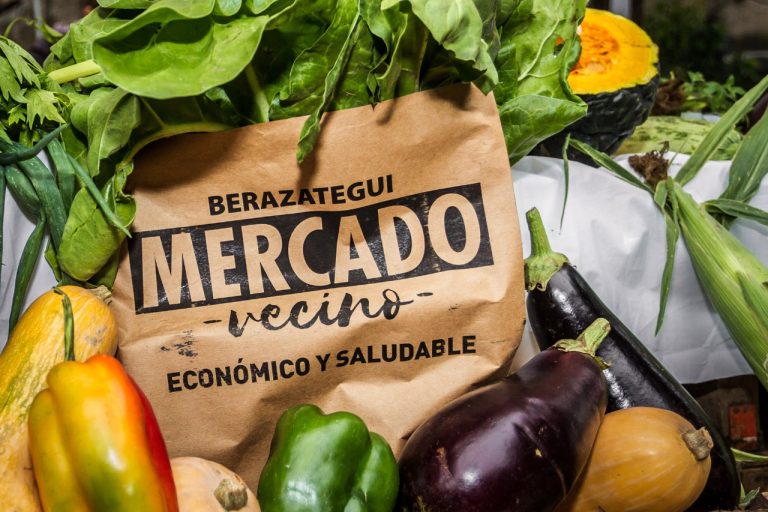 Continúa el Mercado Vecino en Berazategui