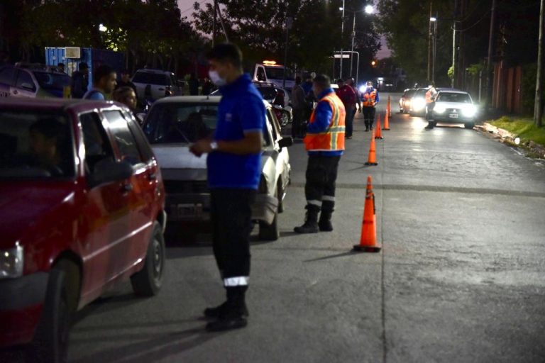 Secuestraron autos y motos en un intenso operativo vial en Glew
