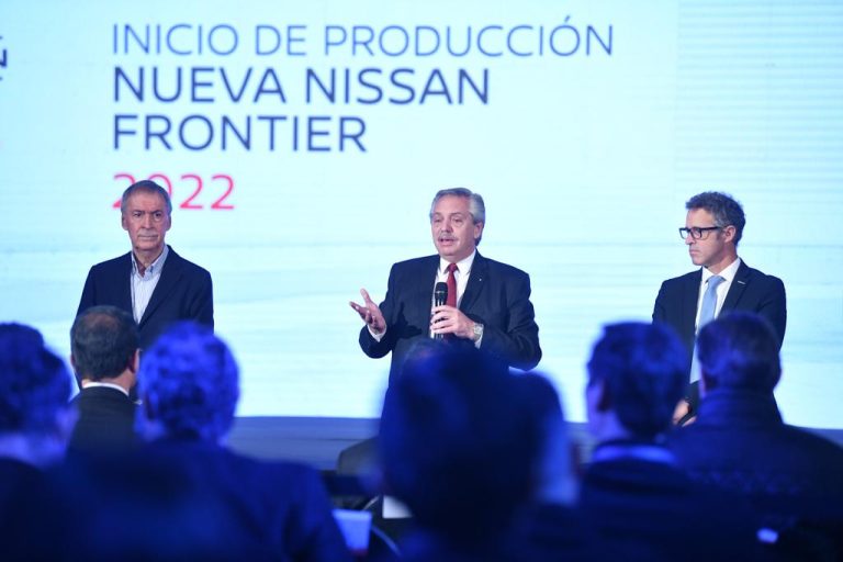 Fernández: “La industria es el verdadero generador de trabajo”