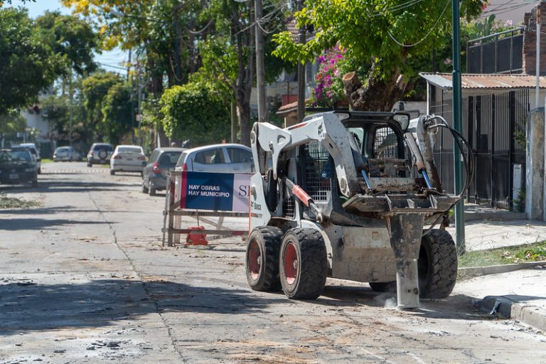 Avanza en San Isidro la repavimentación de calles