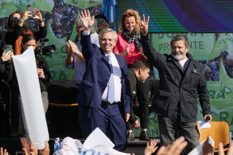 El Presidente llamó a “trabajar para que el ingreso se distribuya de un modo más equitativo”