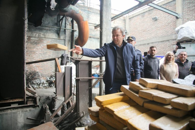 Quemaron droga en el Parque Industrial de Burzaco