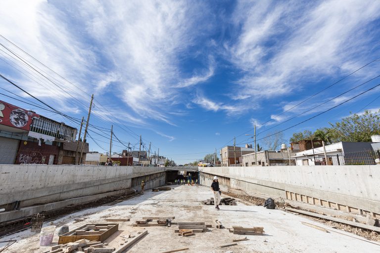 En Almirante Brown, avanzan las obras en el Paso Bajo Nivel de la Avenida San Martín