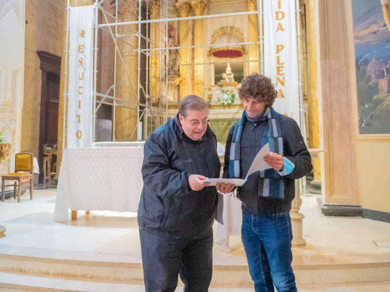 Andreotti visitó las obras de restauración en el templo Nuestra Señora de Aránzazu