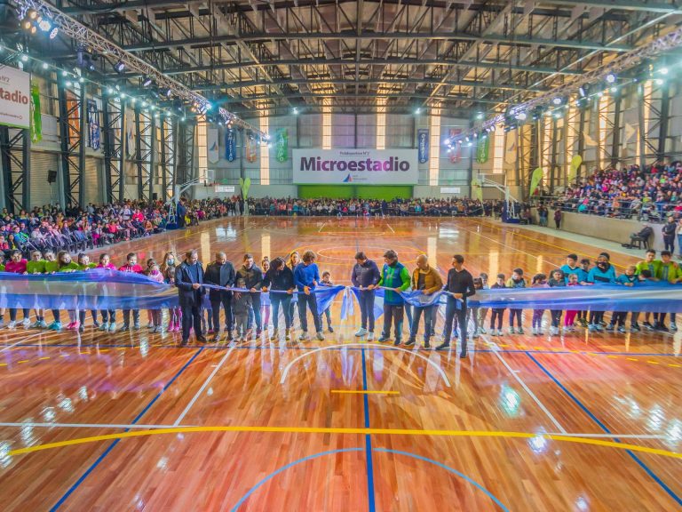 Andreotti dejó inaugurado el microestadio del Polideportivo Nº2 de San Fernando