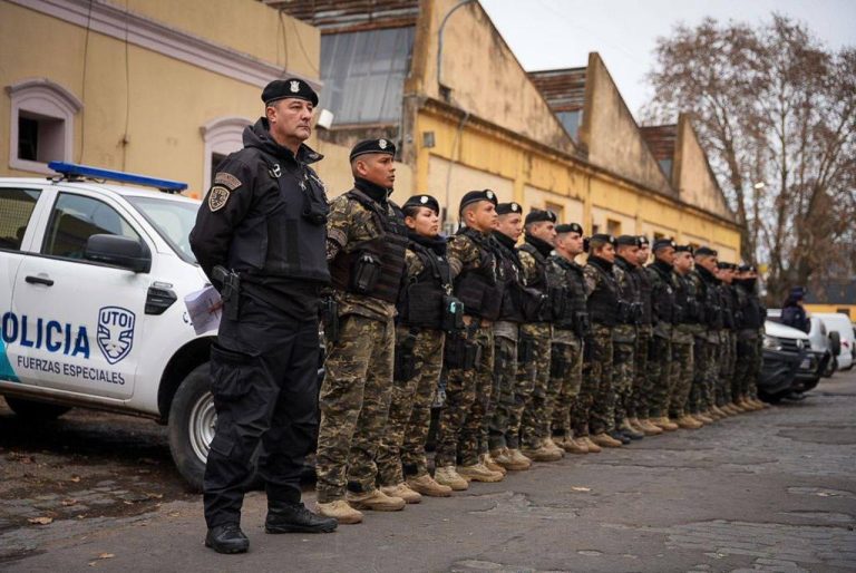 Operativo de saturación policial en Quilmes Oeste