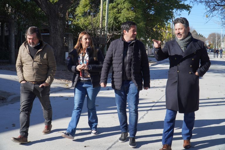 Menéndez y Nardini recorrieron obras de infraestructura en Merlo