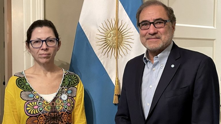 Batakis se reunió con Georgieva en EEUU