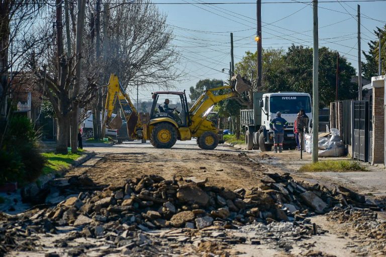 Obras de pavimentación en calles de Quilmes