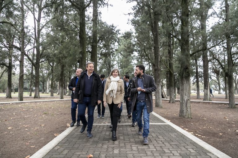 Convenios para potenciar políticas de identidad en Brown