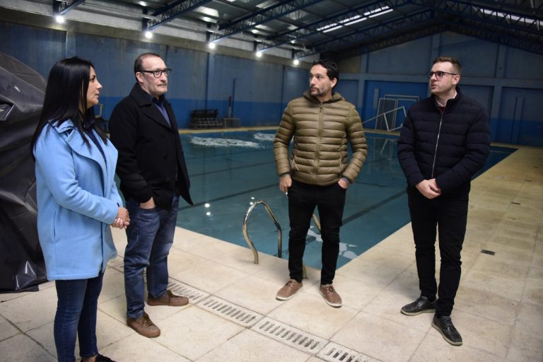 Correa y Vivona supervisaron el avance de las obras en el Polideportivo “Palmeras”