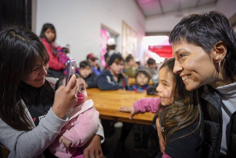 Mendoza y Zabaleta entregaron artículos de calefacción y abrigo a asociaciones civiles de Quilmes