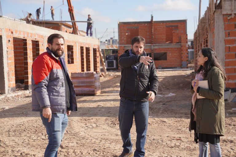 ACUMAR verificó el avance en obras de vivienda en Lomas