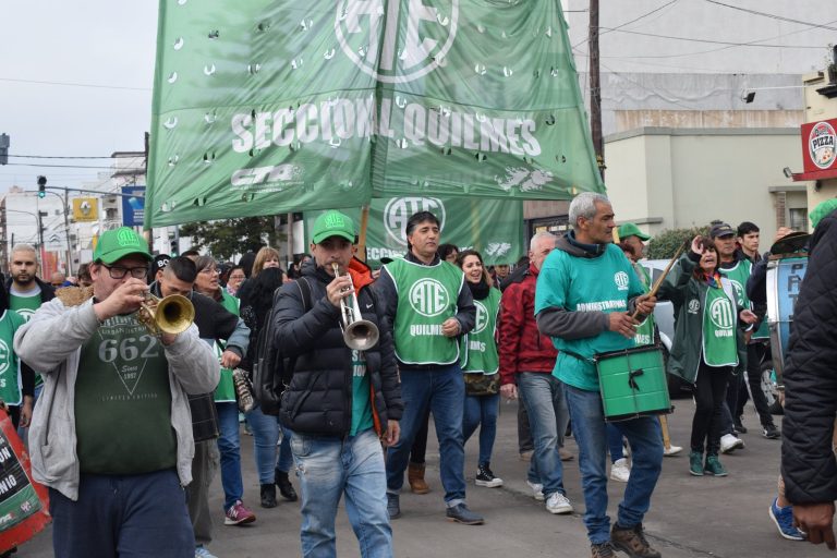 Estatales de Quilmes reclaman la reapertura de paritarias