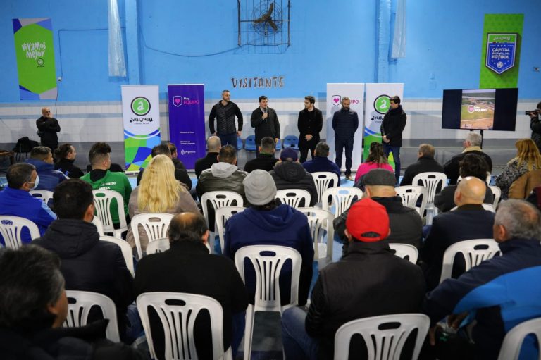 Se lanzó en Avellaneda el programa “Hay Equipo”