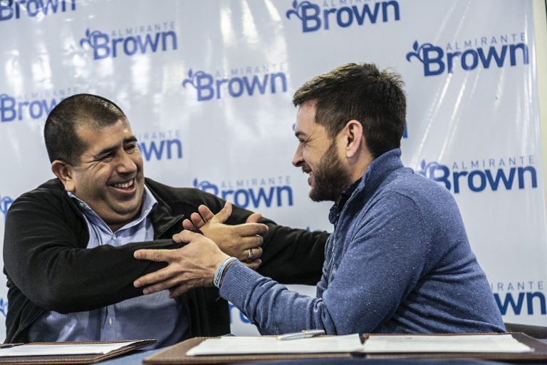 Firman un convenio para seguir capacitando a los municipales en Almirante Brown