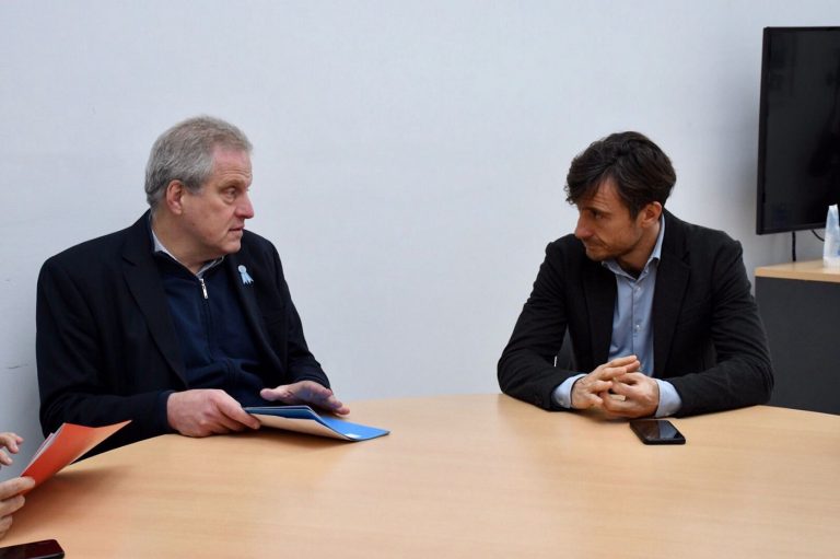 Ghi y Perczyk acordaron más obras en escuelas de Morón