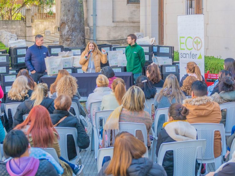 San Fernando finalizó otro curso de compostaje con 90 egresados