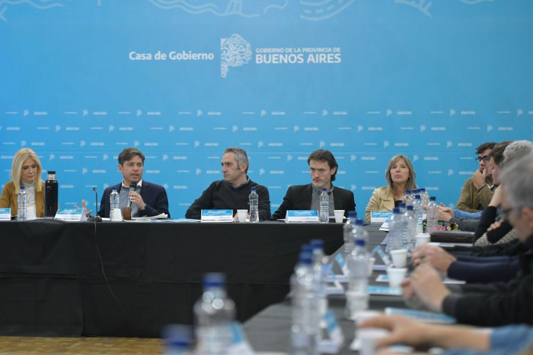 Kicillof y Larroque lanzaron el Pacto Social por las Niñeces y Adolescencias en la Provincia